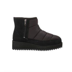 UGG Women's Ridge Mini Snow Boot Black Suede Size 8